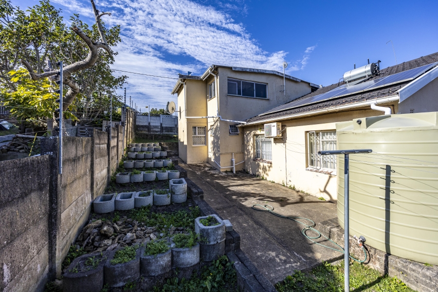 4 Bedroom Property for Sale in Cambridge Eastern Cape